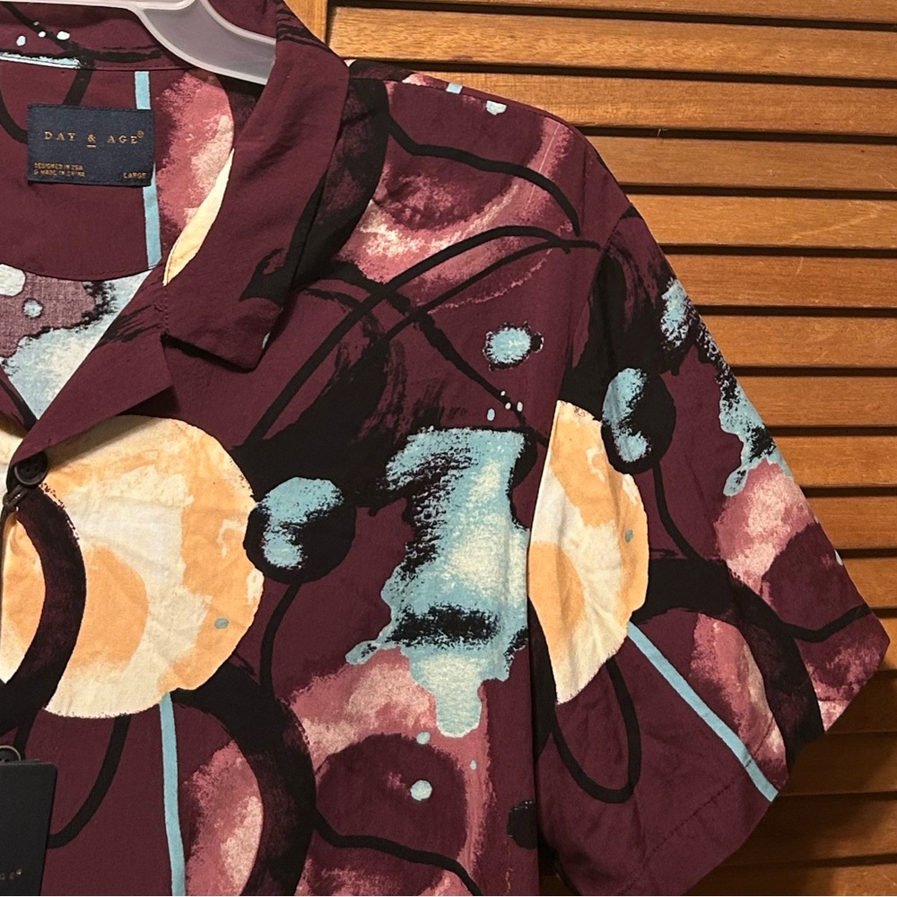 Day & Age Zephyr Strokes Abstract Designs Wine Colored Shirt - Picture 7 of 12